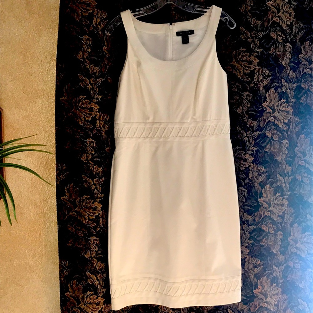 NEW!! White House Black Market white sheath dress with lattice detail size 10.